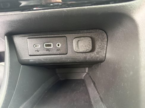 Used 2023 Buick Encore GX Select w/ Safety Package II FWD image 26