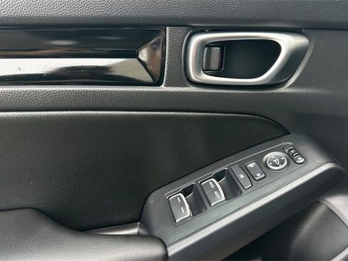 Certified 2024 Honda Civic EX-L image 12