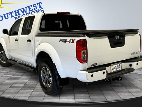 Used 2019 Nissan Frontier PRO-4X image 4