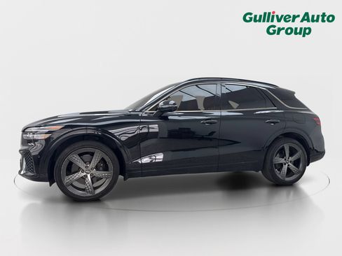 Used 2023 Genesis GV70 2.5T w/ Sport Prestige Package AWD/4WD image 2