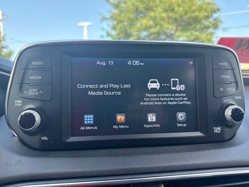 Used 2020 Hyundai Santa Fe SEL image 22