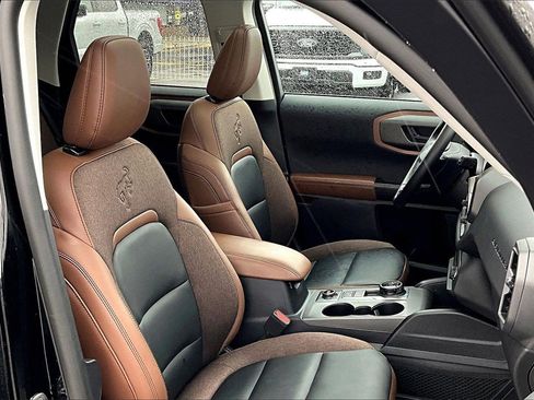 Certified 2025 Ford Bronco Sport Outer Banks w/ Outer Banks Tech Package+ image 7