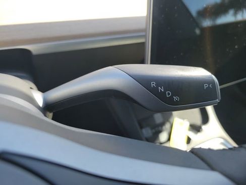 Used 2022 Tesla Model 3 Long Range image 24