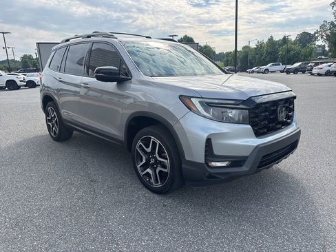 Used 2023 Honda Passport Elite image 9