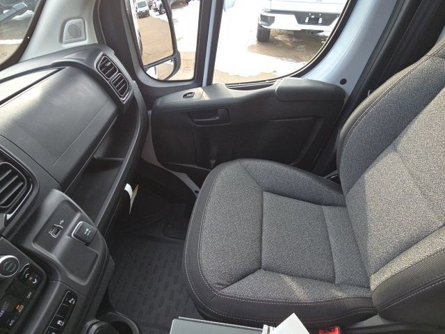 Used 2025 RAM ProMaster 2500 w/ Safety Group FWD image 18