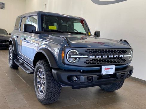 New 2025 Ford Bronco Badlands AWD/4WD image 2