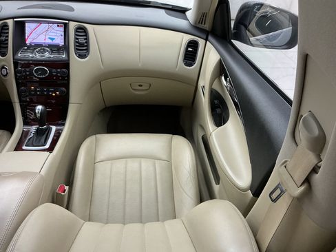 Used 2016 INFINITI QX50 2WD w/ Premium Plus Package image 29