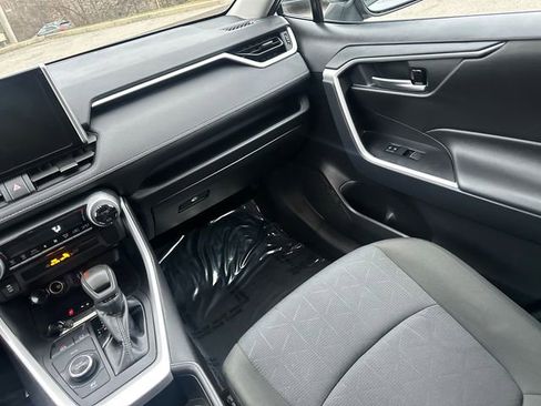 Certified 2025 Toyota RAV4 XLE image 22
