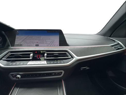 Used 2022 BMW X7 xDrive40i w/ M Sport Package AWD/4WD image 50