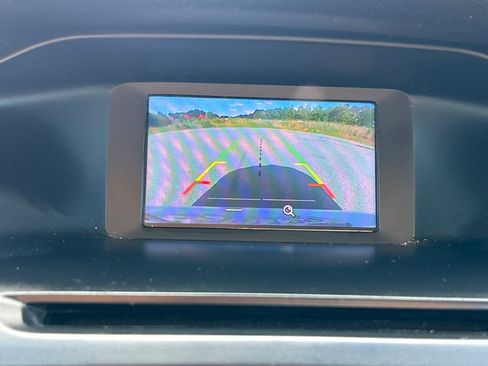 Used 2017 Ford Focus SE FWD image 16