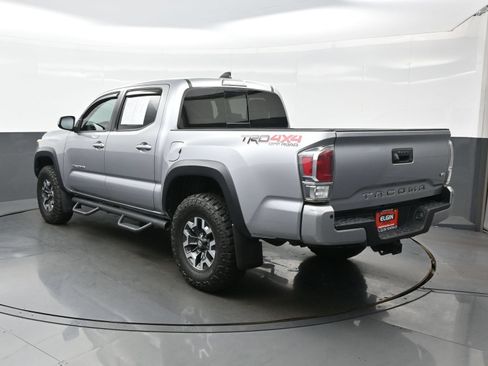 Used 2020 Toyota Tacoma TRD Off-Road w/ Technology Package AWD/4WD image 4