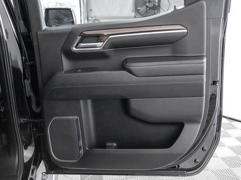 Used 2024 Chevrolet Silverado 1500 LT AWD/4WD image 39
