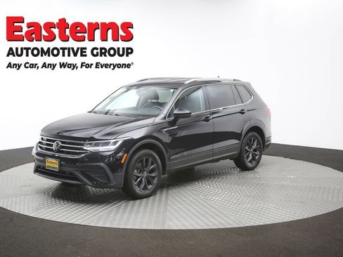 Used 2024 Volkswagen Tiguan SE FWD image 53