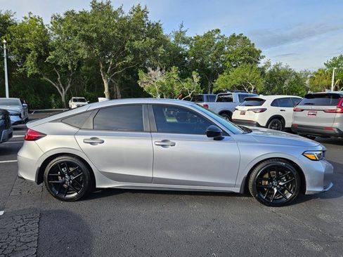 Used 2025 Honda Civic Sport image 4