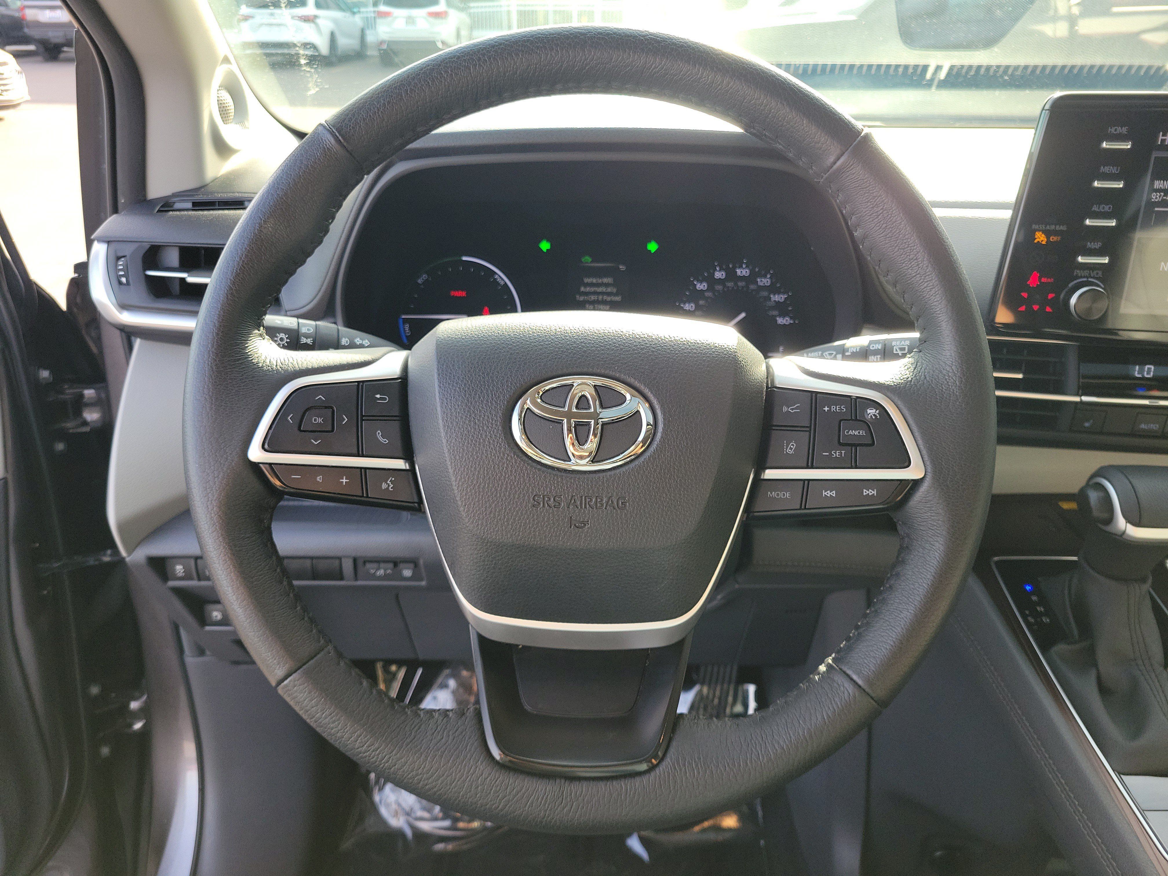 Used 2023 Toyota Sienna XLE w/ XLE Plus Package AWD/4WD image 21