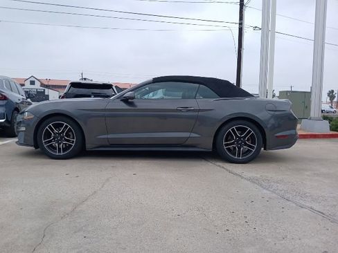 Used 2020 Ford Mustang Premium RWD image 6