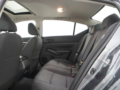 Used 2023 Nissan Altima 2.5 SV w/ SV Premium Package image 15