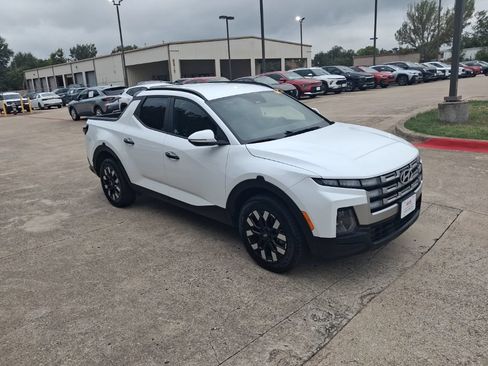 Used 2025 Hyundai Santa Cruz SEL AWD/4WD image 6