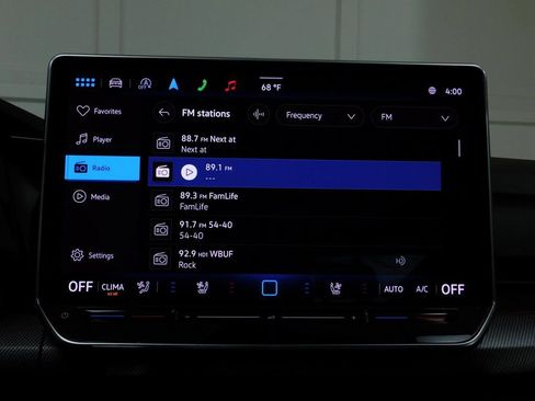 Used 2025 Volkswagen Golf image 68