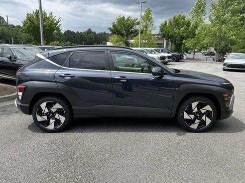 New 2026 Hyundai Kona Limited FWD image 8