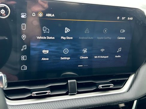 Used 2025 Chevrolet Equinox LT w/ Convenience Package II image 12