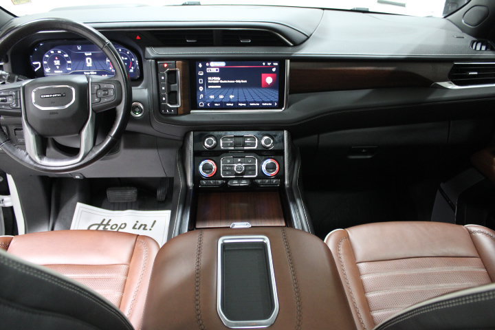 Used 2023 GMC Yukon Denali Ultimate AWD/4WD image 31
