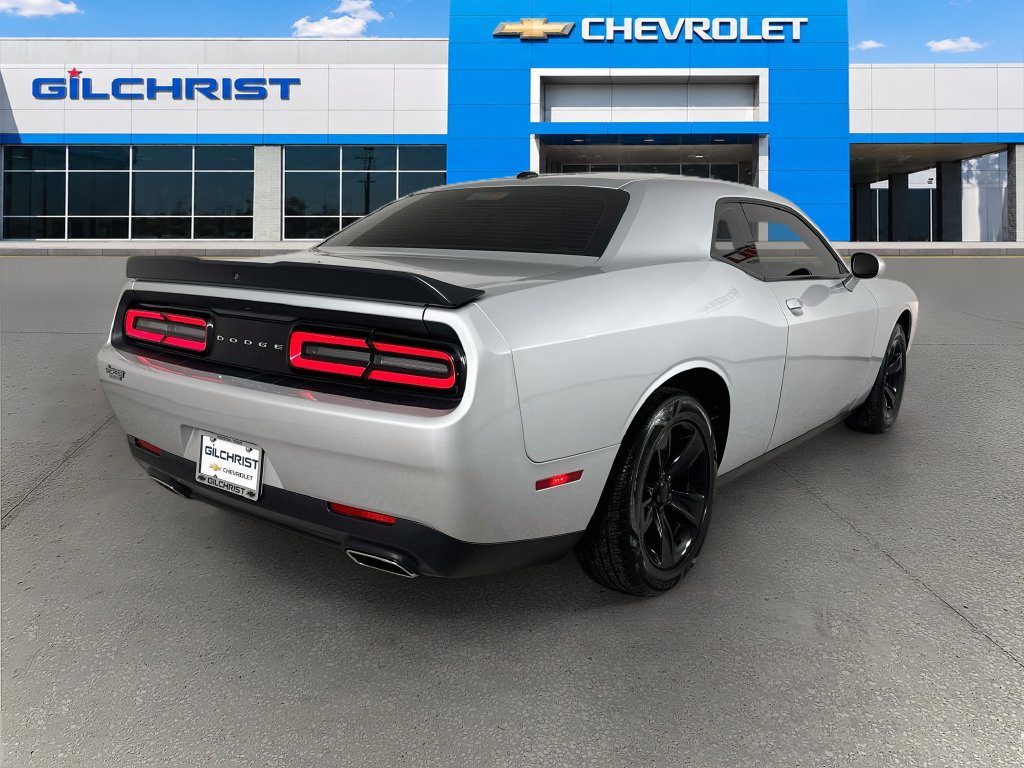 Used 2023 Dodge Challenger SXT RWD image 8