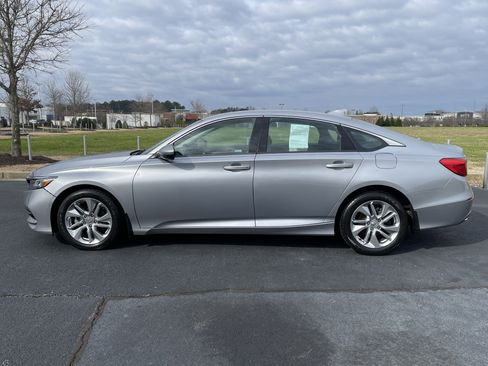 Certified 2018 Honda Accord LX image 6