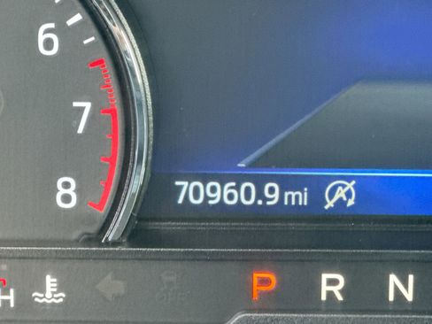 Used 2024 Ford Explorer XLT w/ Equipment Group 202A image 15