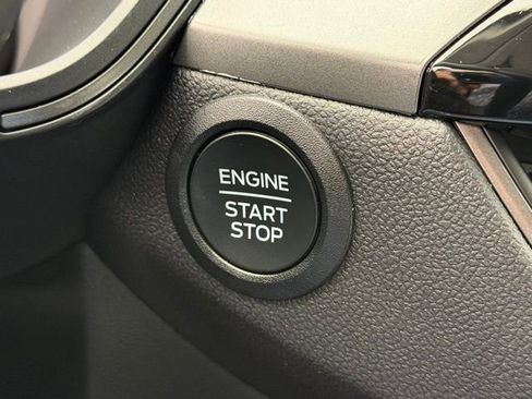 New 2025 Ford Escape Active w/ Cold Weather Package FWD image 29