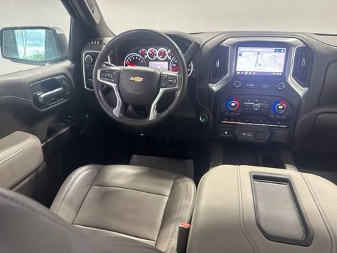 Used 2020 Chevrolet Silverado 1500 LTZ w/ LTZ Premium Package AWD/4WD image 17