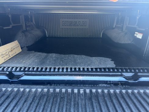 Used 2019 Nissan Frontier SV AWD/4WD image 5