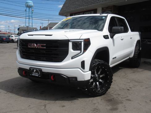Used 2024 GMC Sierra 1500 Elevation image 31