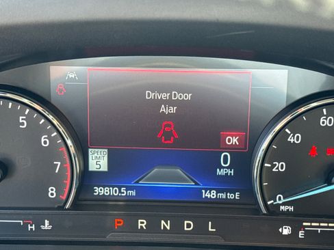 Used 2022 Ford Explorer Limited w/ Equipment Group 301A image 28