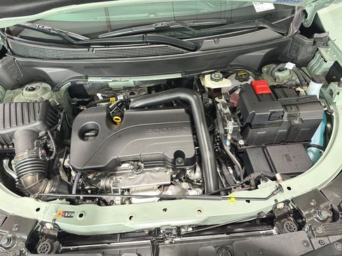 New 2026 Chevrolet Equinox ACTIV w/ LPO, Floor Liner Package image 9