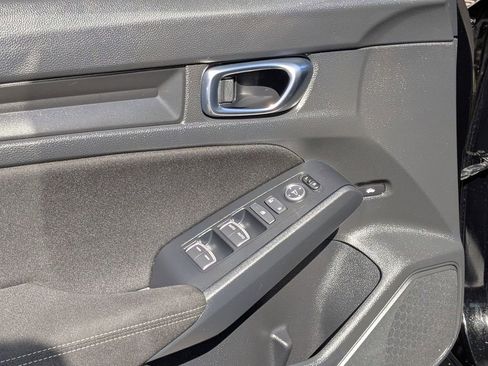 Used 2025 Honda Civic Sport image 14