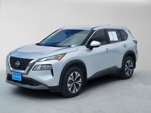 Used 2023 Nissan Rogue SV FWD image 7