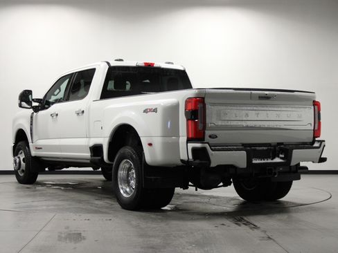 Used 2024 Ford F350 Platinum image 6