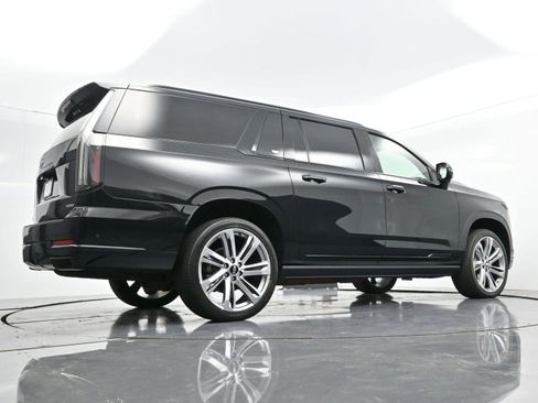 Used 2025 Cadillac Escalade ESV Sport Platinum image 63