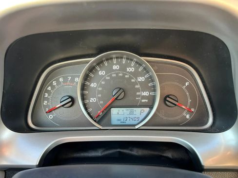 Used 2014 Toyota RAV4 LE AWD/4WD image 24