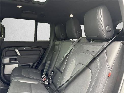 Used 2023 Land Rover Defender 130 X-Dynamic SE AWD/4WD image 19