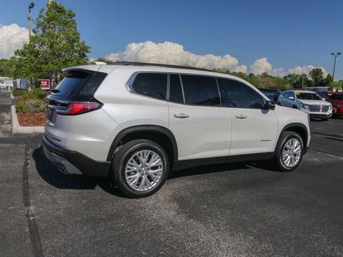 Used 2024 GMC Acadia Elevation w/ Luxury Package AWD/4WD image 10