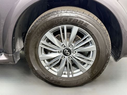 Used 2024 INFINITI QX80 Luxe image 32