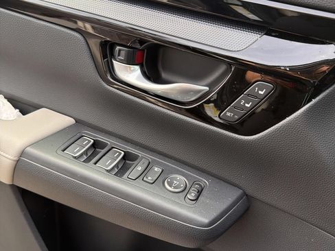 Used 2023 Honda CR-V EX-L image 10