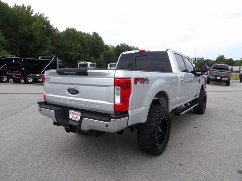 Used 2019 Ford F250 Lariat w/ Lariat Ultimate Package AWD/4WD image 7