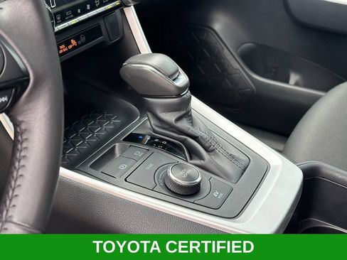Used 2025 Toyota RAV4 SE AWD/4WD image 10