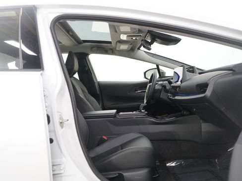 Used 2026 Toyota Prius AWD image 11
