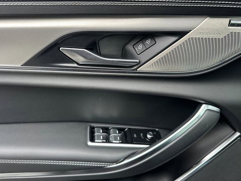 New 2024 Jaguar XF R-Dynamic SE AWD/4WD image 11