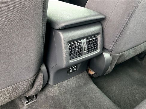 Used 2025 Toyota Camry LE FWD image 39