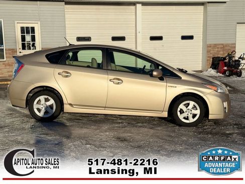 Used 2011 Toyota Prius One image 9